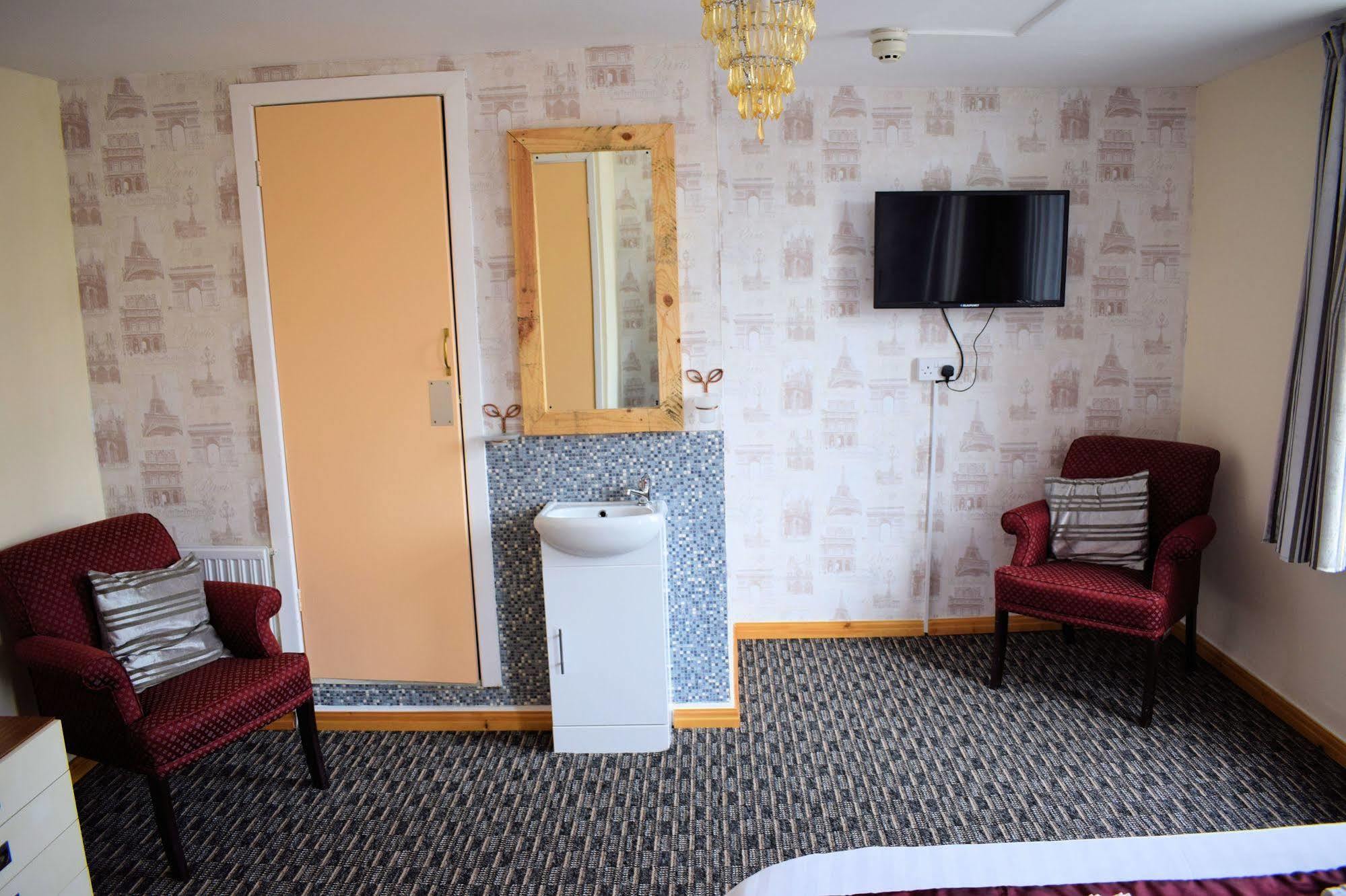 Hotel The Clarendon Showtel Blackpool Esterno foto